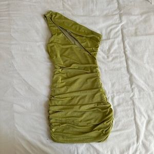 REVOLVE SUPERDOWN GREEN ONE SHOULDER MINI DRESS